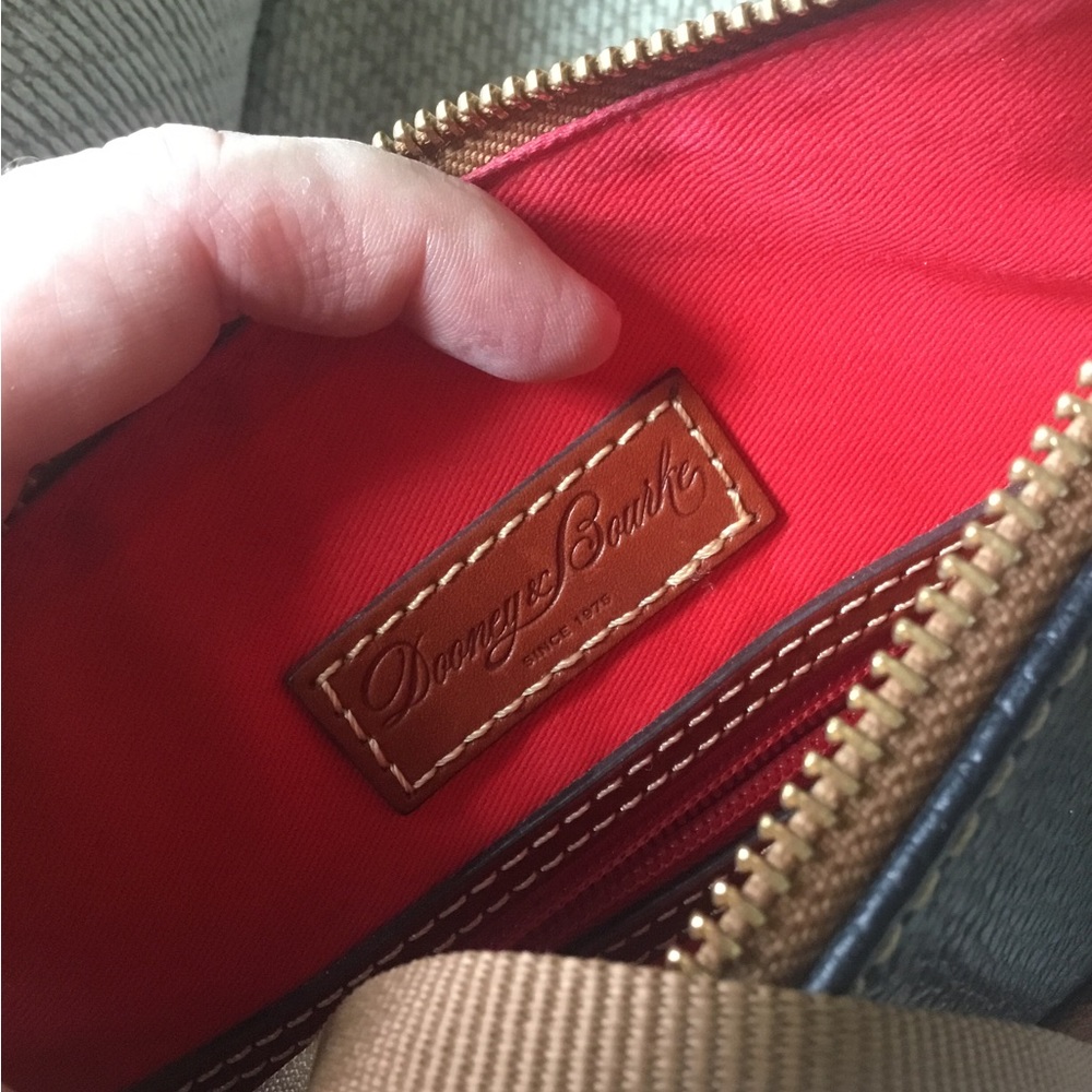 Dooney & Bourke Black pebble leather crossbody purse - Picture 7 of 10